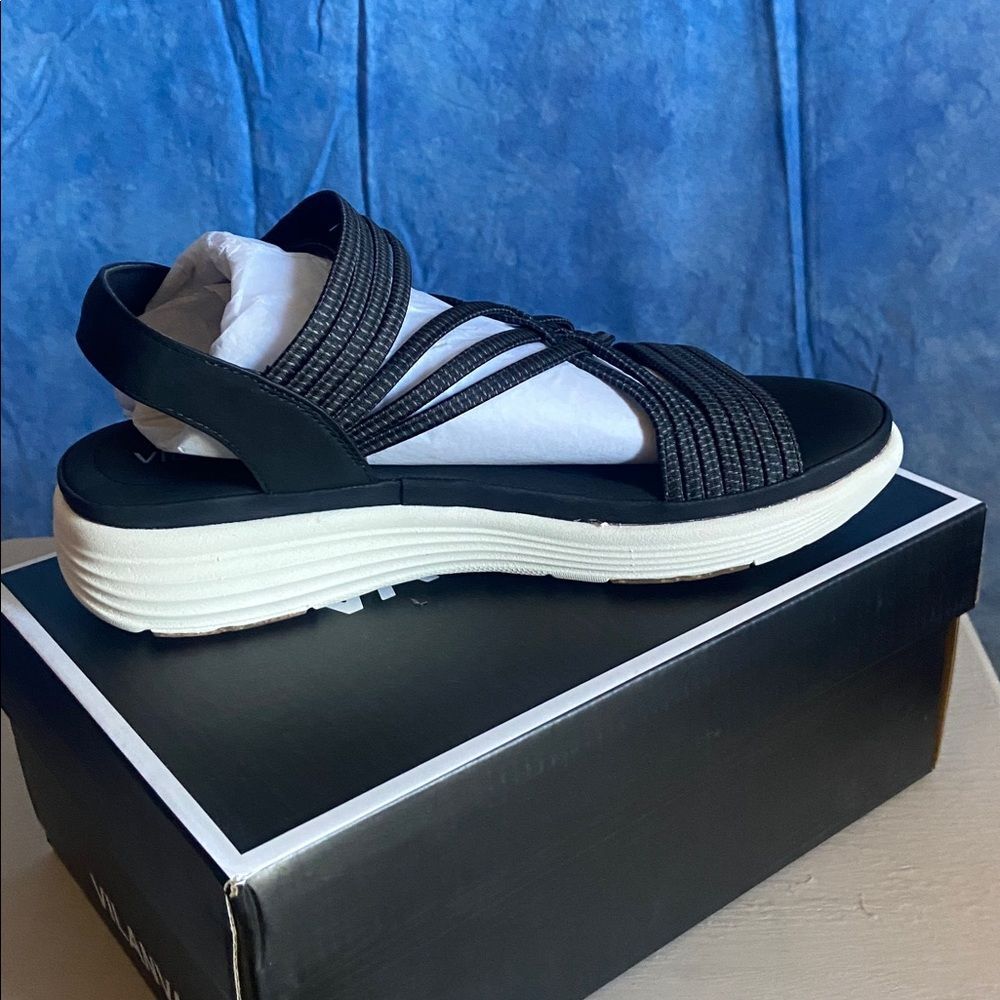 Black Strappy Sandals with White Soles, sz 8, 13C-135S004